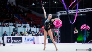 fabriano piergentili anna un nastro sfe07122 copia simone ferraro ph